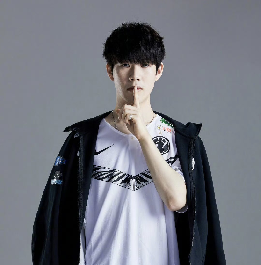 他总被拿来 他总被拿来