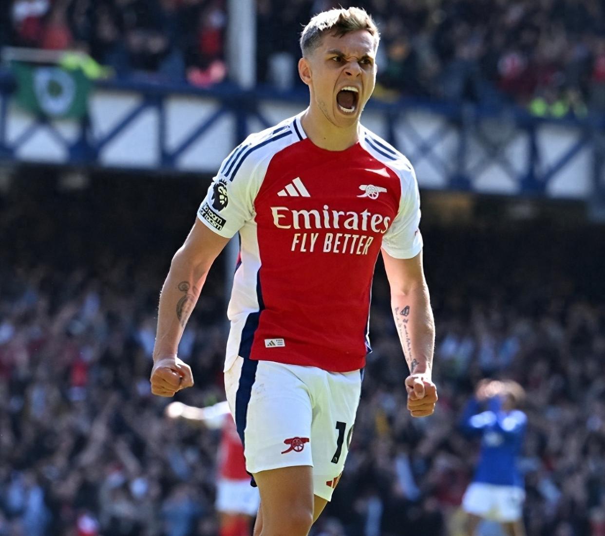 体育场的呼 体育场的呼