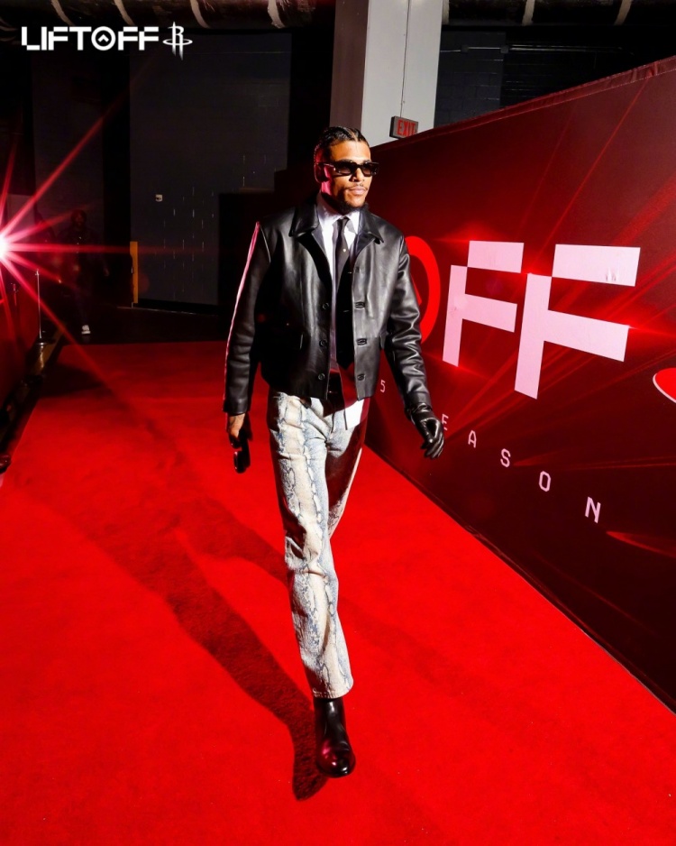 坚实托底 坚实托底